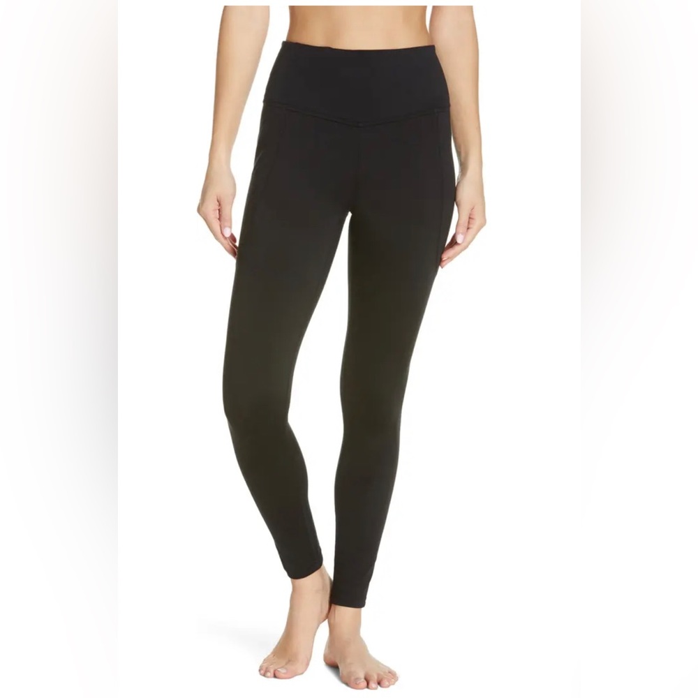 Zella High Waist Renew Pocket Leggings in Black (small)